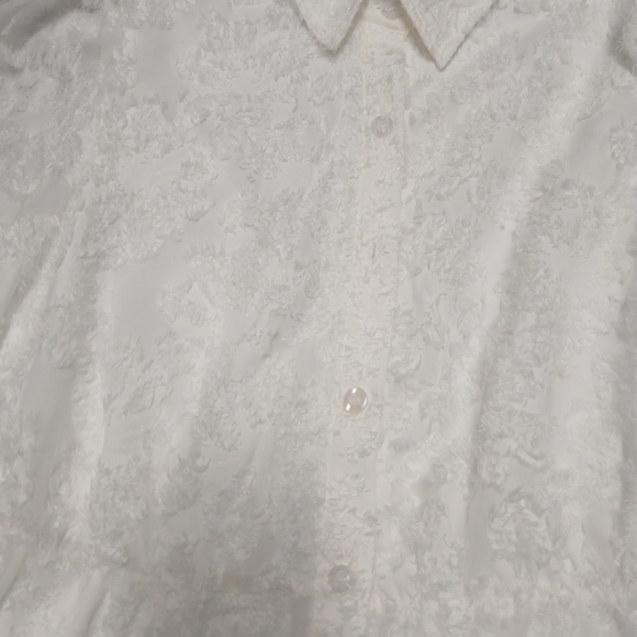 Elegant White Long Sleeve Lace Dress - Picture 7 of 8